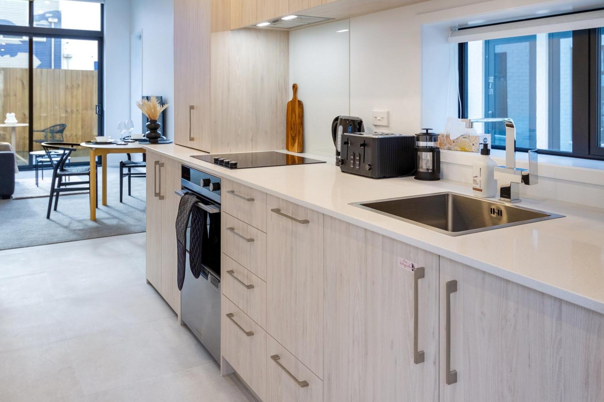 Single Level Studio, Cbd Escape: King Bed Christchurch Ngoại thất bức ảnh